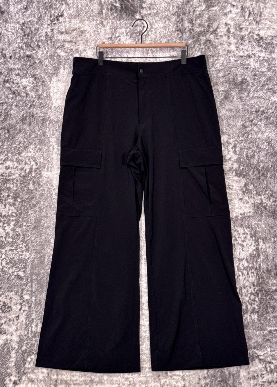 Athleta Chelsea Pants 16 Womans Utility Relaxed Fit Wide Leg Cargo